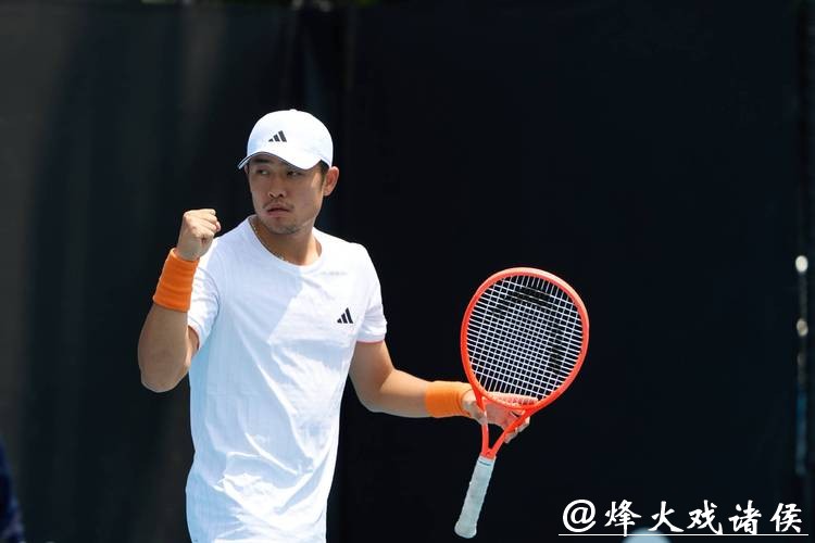 吴易昺成功晋级 时隔三年重返澳网正赛 吴易昺成功晋级 时隔三年重返澳网正赛