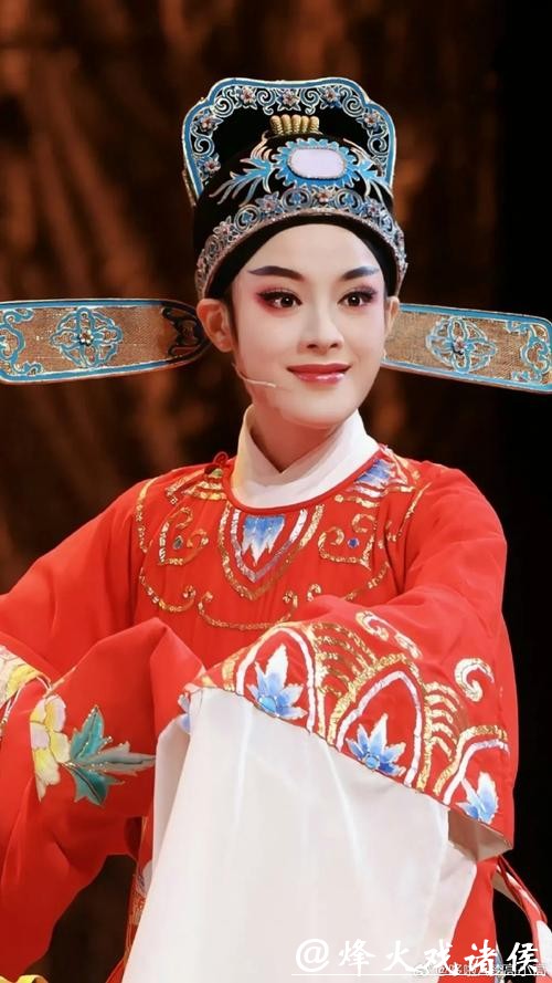 90后越剧演员陈丽君、李云霄晋升一级演员