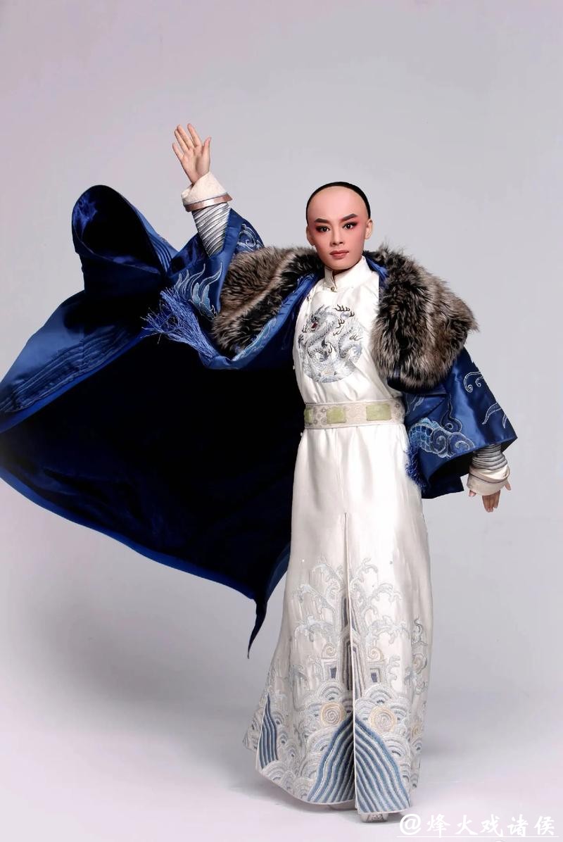 90后越剧演员陈丽君、李云霄晋升一级演员